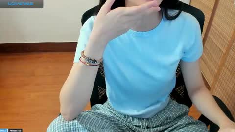 Snapshot of ayumianzu chatting on June 2026 01:19:02 PM anzu online show from June 2026 01:19:02 PM