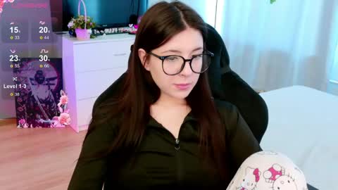 Snapshot of azaliya_haze chatting on May 2026 07:36:01 AM Azaliya online show from May 2026 07:36:01 AM
