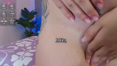 Adriana online show from October 2025 08:18:02 PM