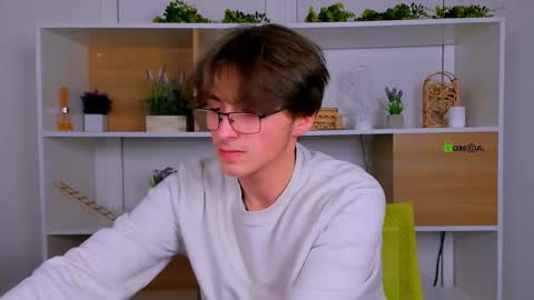 azen_rush online show from December 2025 06:19:01 AM