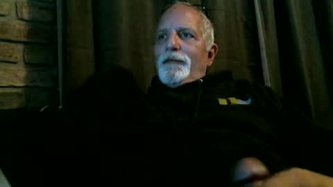 Snapshot of azjohnny chatting on November 2025 02:43:02 AM azjohnny online show from November 2025 02:43:02 AM