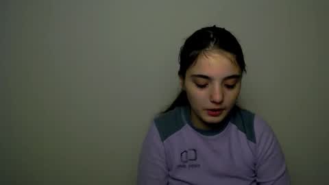 azumi_chan_ online show from October 2025 09:33:01 PM