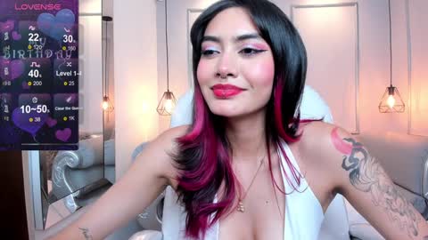 Azura online show from January 2025 10:42:01 PM