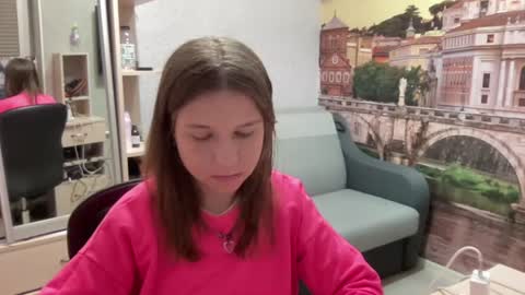 Niki online show from June 2026 06:10:01 PM