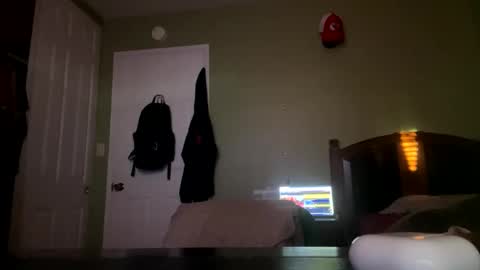 Snapshot of b_johnson530 chatting on November 2025 04:12:02 PM b_johnson530 online show from November 2025 04:12:02 PM