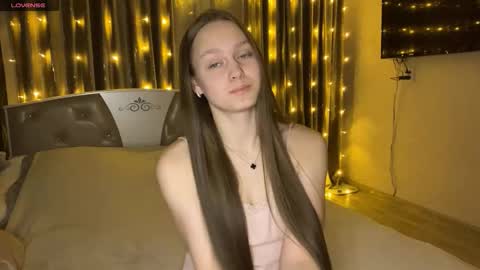 Anny Simpson online show from December 2025 07:12:02 PM