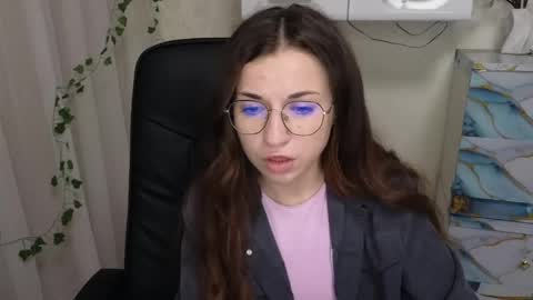 Anya online show from May 2026 08:05:01 PM