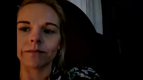 Snapshot of babeb1320 chatting on December 2025 11:15:01 AM Babeb online show from December 2025 11:15:01 AM