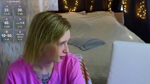 Sweety Eva online show from March 2026 11:02:02 AM