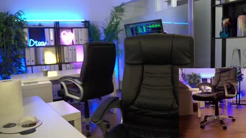 Olivia and Lexi online show from February 2026 05:44:02 AM