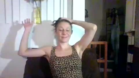 Babette online show from September 2025 01:17:01 AM