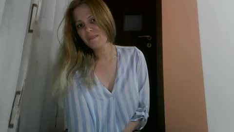 Snapshot of baby_blondee chatting on February 2026 07:43:01 PM Baby Blonde online show from February 2026 07:43:01 PM