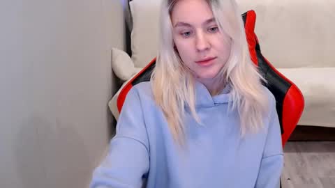 baby_kitte online show from December 2024 06:34:01 AM