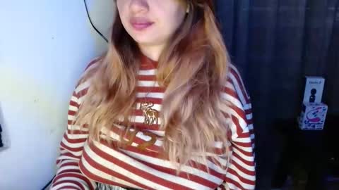 Snapshot of baby_lorenxs chatting on October 2025 12:48:02 PM baby_lorenxs online show from October 2025 12:48:02 PM