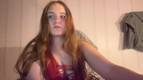 Snapshot of babyblissxx chatting on September 2025 10:03:02 PM Katerina online show from September 2025 10:03:02 PM