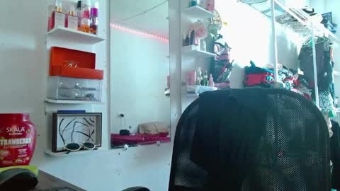 babybombom08 online show from June 2026 07:16:02 PM