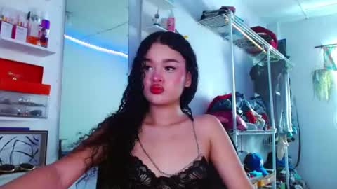babybombom08 online show from June 2026 07:24:02 PM