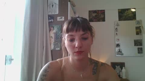 Snapshot of babydemon6 chatting on December 2024 05:57:01 PM babydemon6 online show from December 2024 05:57:01 PM
