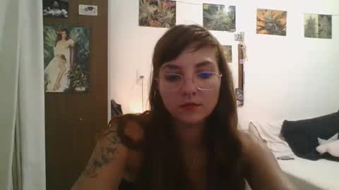 Snapshot of babydemon6 chatting on January 2025 10:48:01 PM babydemon6 online show from January 2025 10:48:01 PM