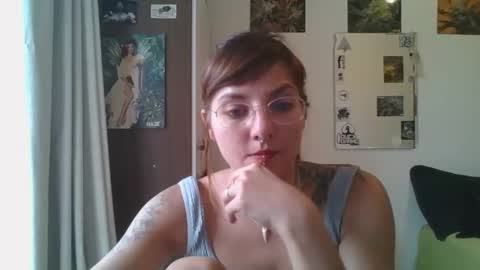 Snapshot of babydemon6 chatting on January 2025 08:47:01 PM babydemon6 online show from January 2025 08:47:01 PM