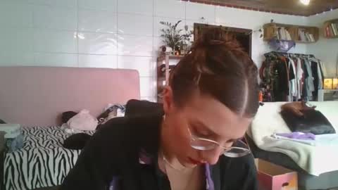 Snapshot of babydemon6 chatting on October 2025 07:09:02 PM babydemon6 online show from October 2025 07:09:02 PM