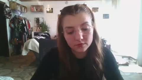 babydemon6 online show from October 2025 01:47:02 PM