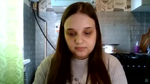 Snapshot of babyemma_emmochka chatting on June 2026 06:36:02 AM babyemma_emmochka online show from June 2026 06:36:02 AM