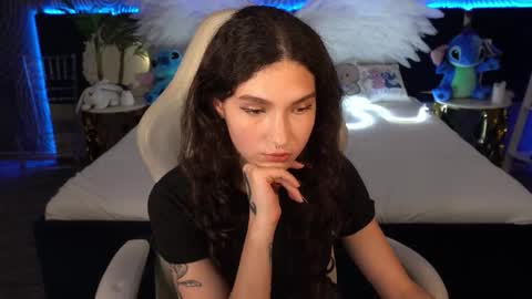 Sasha online show from October 2025 07:02:01 PM