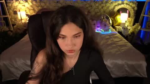 Snapshot of babyflowerr chatting on June 2026 06:55:02 PM Sasha online show from June 2026 06:55:02 PM
