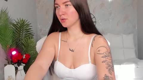 Sophia online show from September 2025 03:22:01 AM