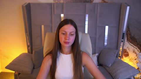 Snapshot of babylumii chatting on July 2026 07:21:01 PM Lady Vi online show from July 2026 07:21:01 PM