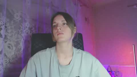 Sonya online show from November 2025 06:43:02 PM