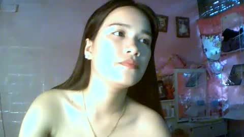 Snapshot of babypinaygirl chatting on June 2026 05:49:02 AM babypinaygirl online show from June 2026 05:49:02 AM