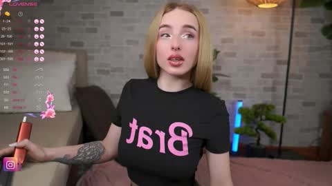 Snapshot of babyyyluna chatting on March 2026 03:01:01 AM BabyyyLuna online show from March 2026 03:01:01 AM