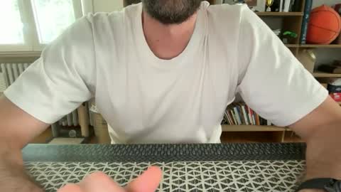 backtoureon online show from May 2026 03:20:01 PM