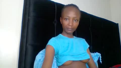 baddie_bunnie online show from November 2025 04:27:01 AM