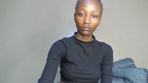 baddie_bunnie online show from February 2026 12:47:02 AM