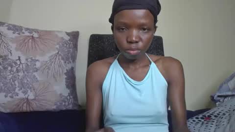 baddie_floxxy online show from April 2026 02:38:01 AM