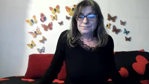 Snapshot of badgg chatting on February 2025 03:32:02 PM Gina online show from February 2025 03:32:02 PM