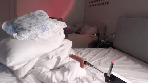 Snapshot of badsusan chatting on September 2025 03:13:01 PM Susie online every day except weekends lets use FACK MACHINE in pvt online show from September 2025 03:13:01 PM