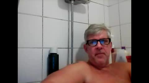 baggelina75 online show from December 2024 07:00:01 PM