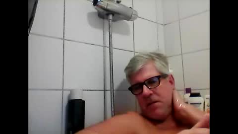 baggelina75 online show from December 2024 06:00:02 PM