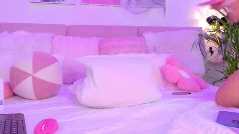 Bahia Marquez online show from October 2025 01:59:02 PM