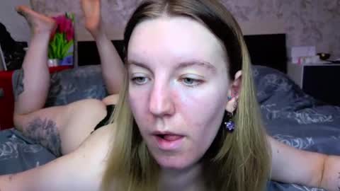 holly online show from April 2026 03:31:02 PM