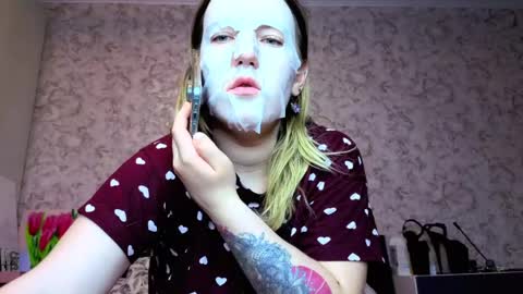 holly online show from June 2026 03:40:01 PM