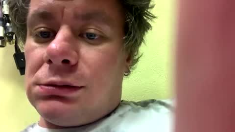 Snapshot of bambratishka chatting on November 2025 05:59:01 PM bambratishka online show from November 2025 05:59:01 PM