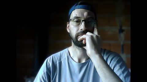 Ezequiel online show from October 2025 05:10:02 PM