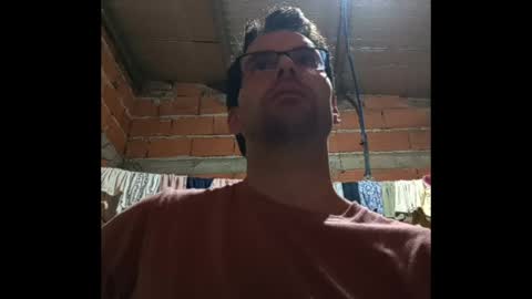 Ezequiel online show from April 2026 02:00:02 AM