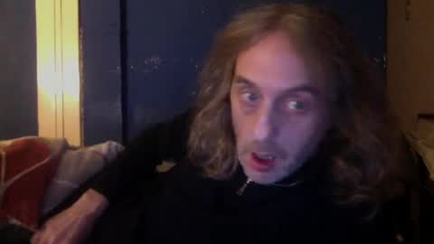 Snapshot of bangintoleather chatting on January 2025 01:42:01 AM bangintoleather online show from January 2025 01:42:01 AM