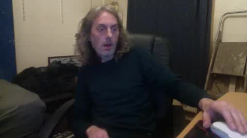 Snapshot of bangintoleather chatting on October 2025 01:17:02 AM bangintoleather online show from October 2025 01:17:02 AM